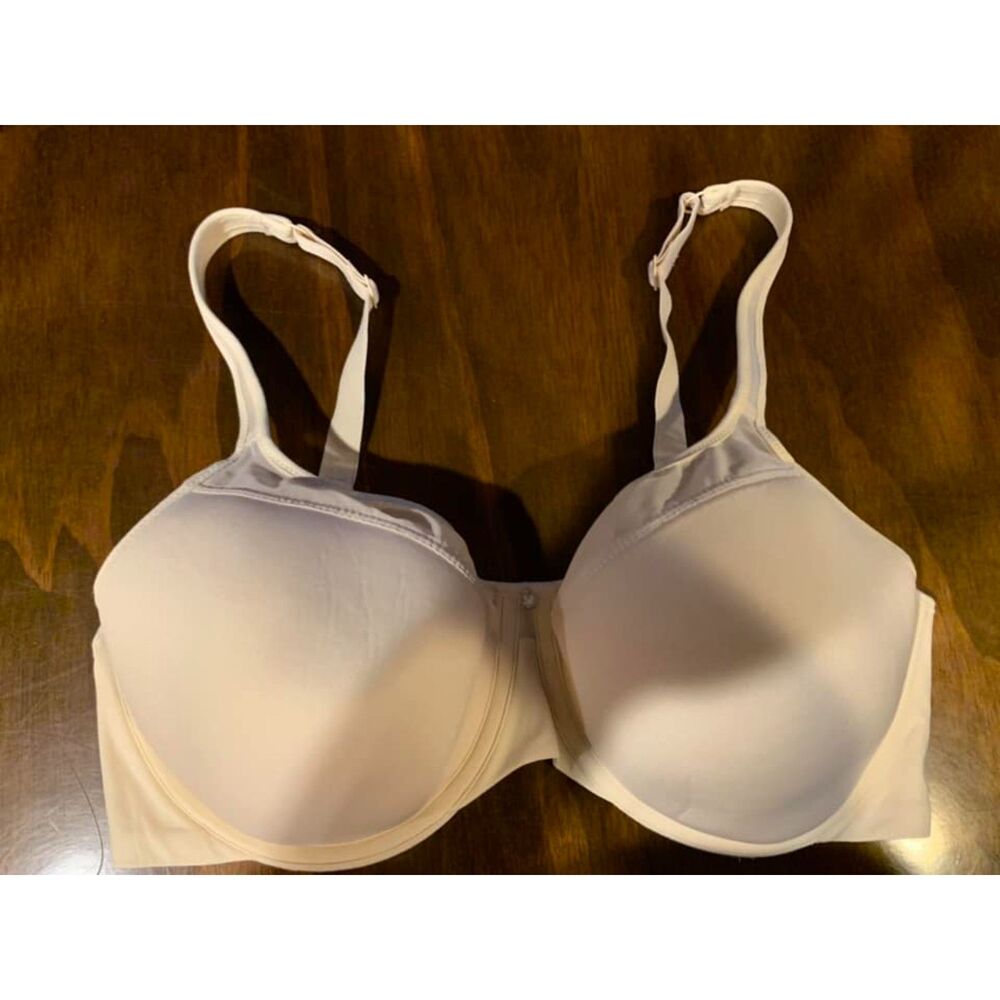 NWOT Bali 38C Lightly Lined Ivory Underwire Bra Rhinestone Accent Sheer Trim